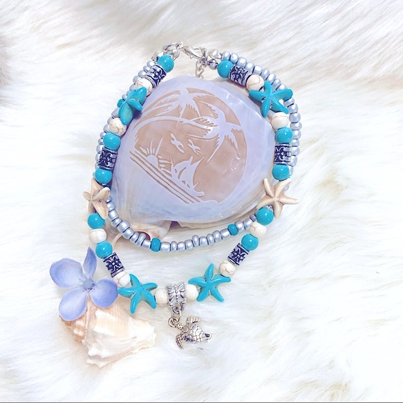 Beach Vibes Beaded Double Layered Turquoise StarFish & SeaTurtle Charm Bracelet - Picture 2 of 13